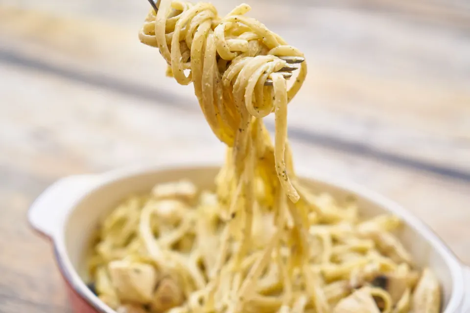 Creamy garlic chicken spaghetti